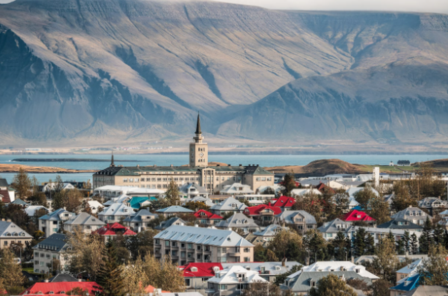 Nga falimentimi te rimëkëmbja ekonomike: si jetohet sot në Islandë, gjithnjë e më pranë Bashkimit Europian?