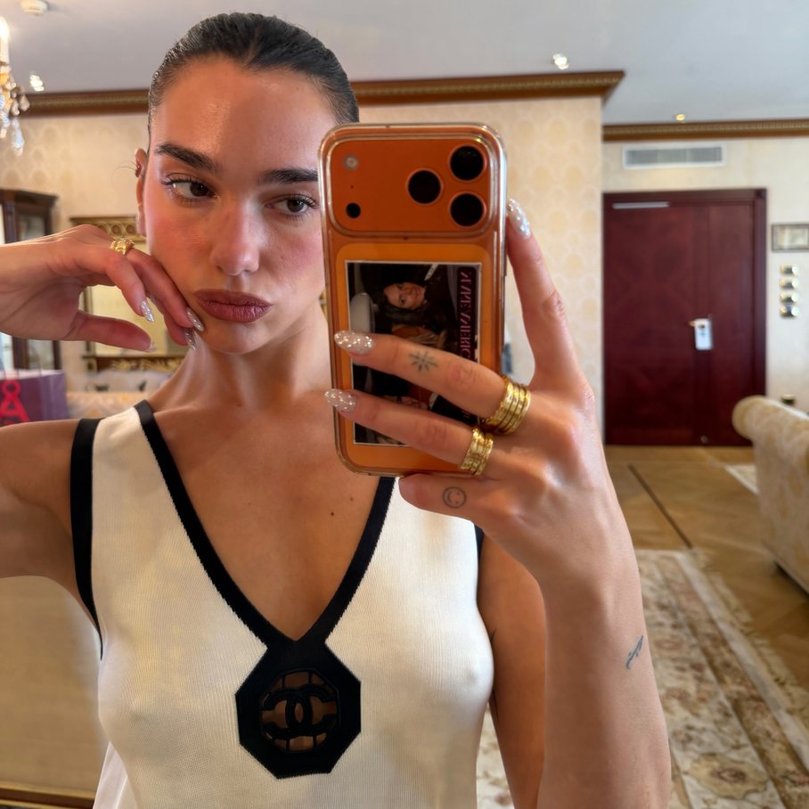 Dua Lipa mbërrin në Kosovë për Sunny Hill Festival, shijon gatimet tradicionale shqiptare