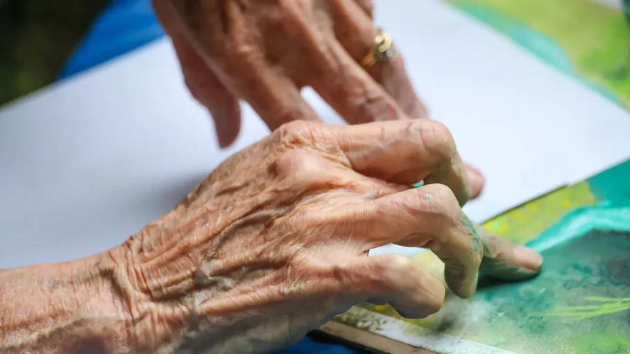 Personi më i moshuar në botë mbush 117 vjeç: Ethel Caterham lindi para tragjedisë së Titanikut