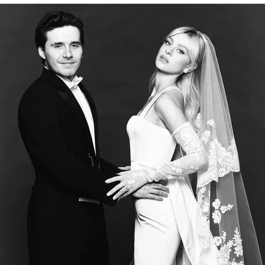 Brooklyn Beckham nuk do ta festojë më përvjetorin e martesës me Nicola Peltz, për shkak të Victoria-s?