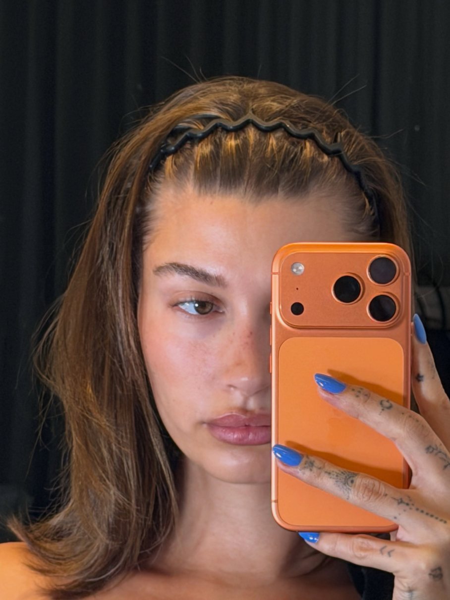 Manikyri dhe pedikyri blu, perfekti për pushime 