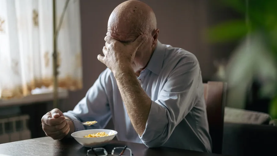 Demenca, 5 ndryshime të vogla në mënyrën e të ushqyerit që mund të shfaqen si sinjale të hershme