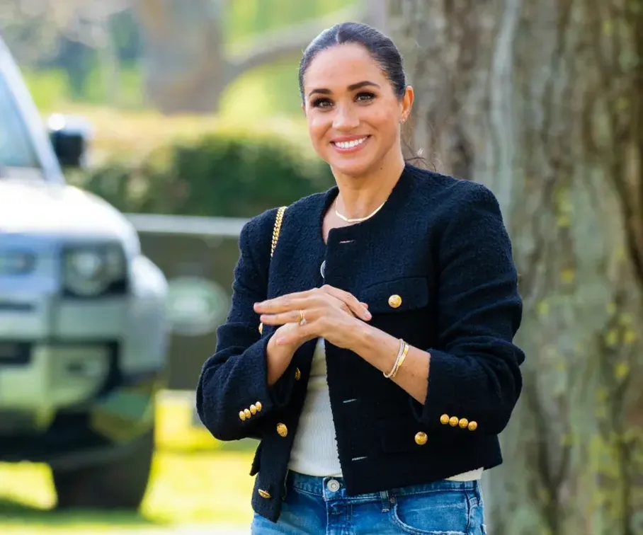 Meghan Markle shfaqet për herë të parë në Britani pas rikthimit me Princ Harry-n