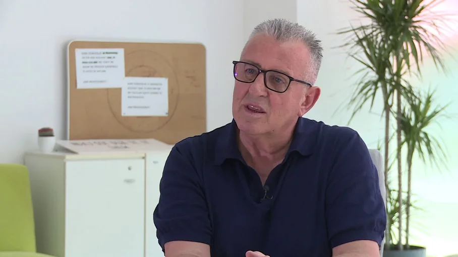 Agron Llakaj rikthehet në Portokalli pas 16 vitesh
