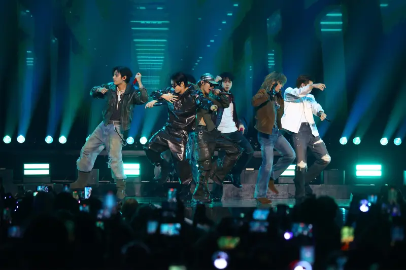 korean-group-bts-performs-stage-141689278.png