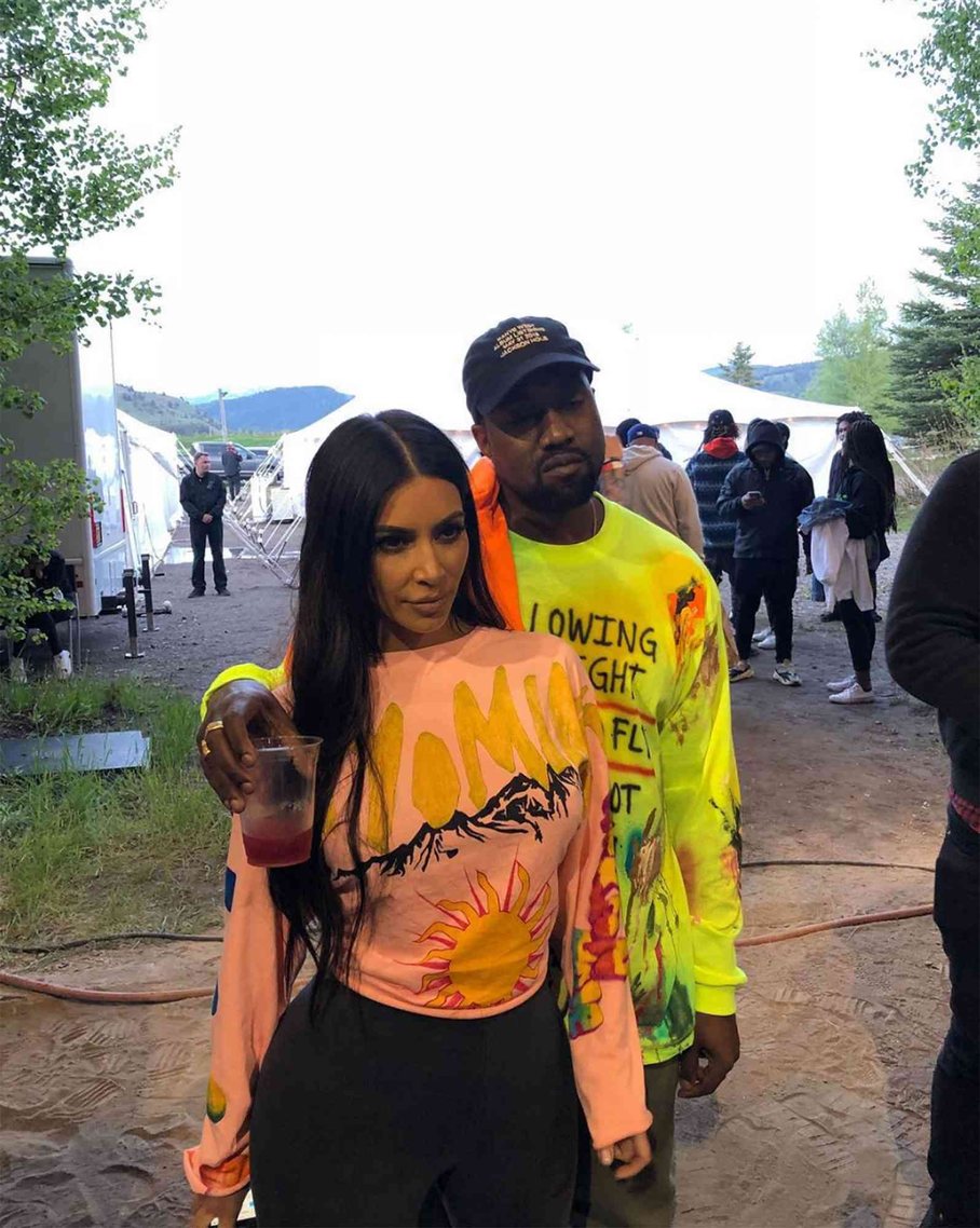 Kim Kardashian thuhet se u kërcënua me armë gjatë një udhëtimi në Afrikë me Kanye West