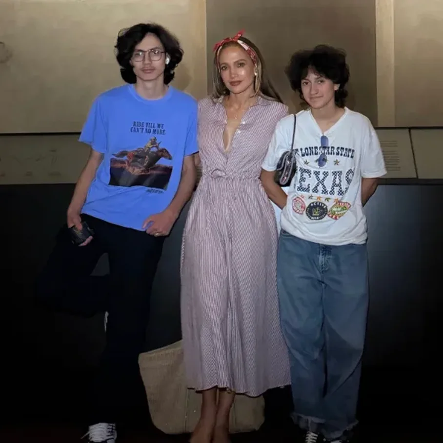 Jennifer Lopez: “Që kur fëmijët e mi nisën universitetin, kam shkruar këngët më të mira të karrierës sime”