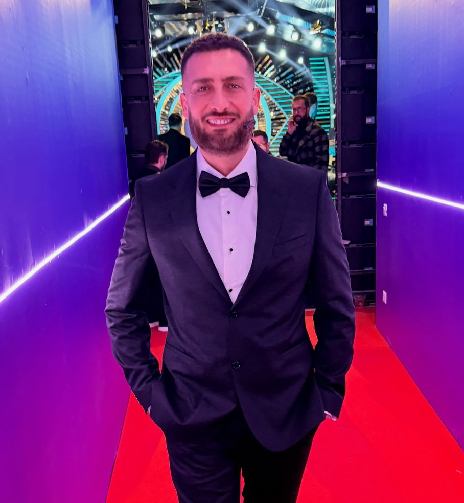 Alaudin Hamiti pritet të moderojë i vetëm “Big Brother VIP Kosova”, zbulohen opinionistët dhe skuadra e “Big Talk”